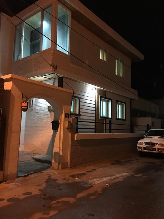 Us On Earth Guesthouse Danyang Εξωτερικό φωτογραφία